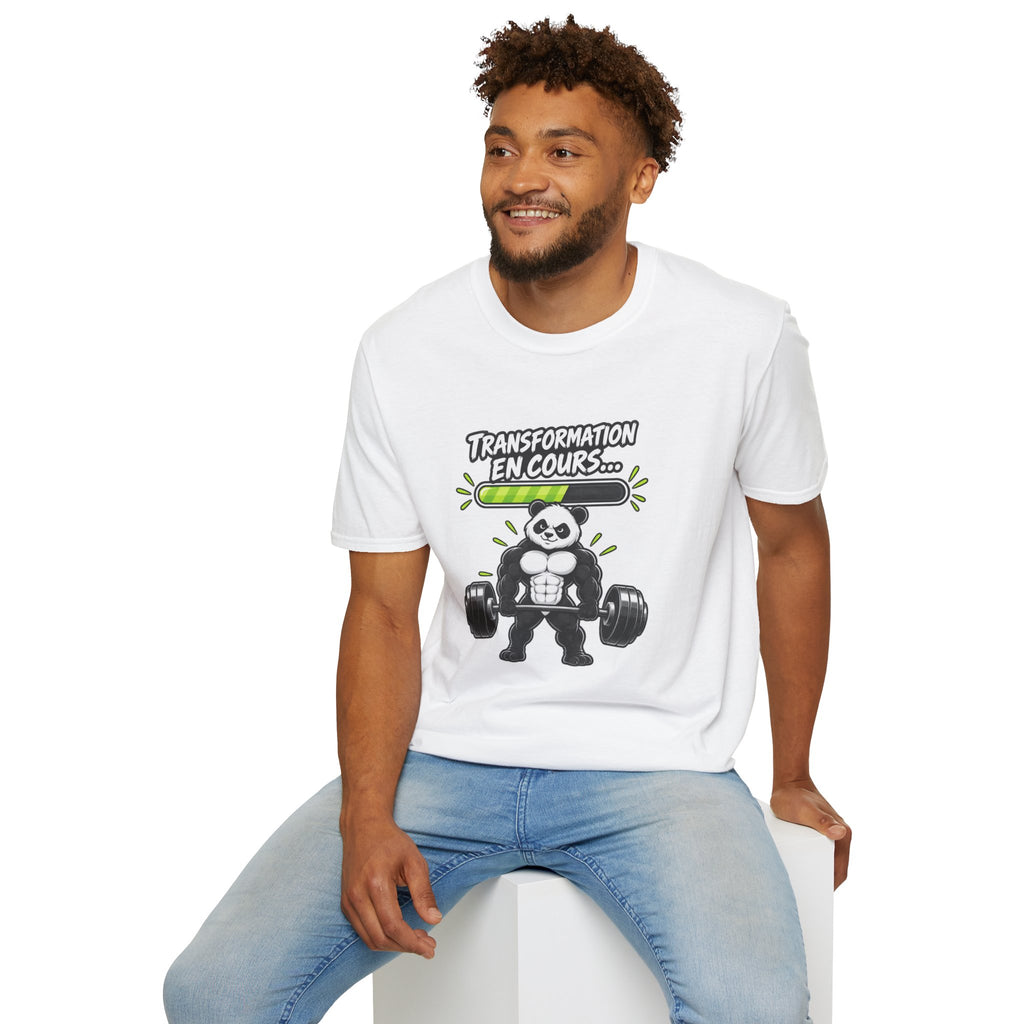 Transformation en cours T-Shirt — Funny Panda Workout Fitness Tee